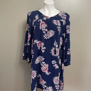 Old Navy women’s size medium Navy floral dress tassel
